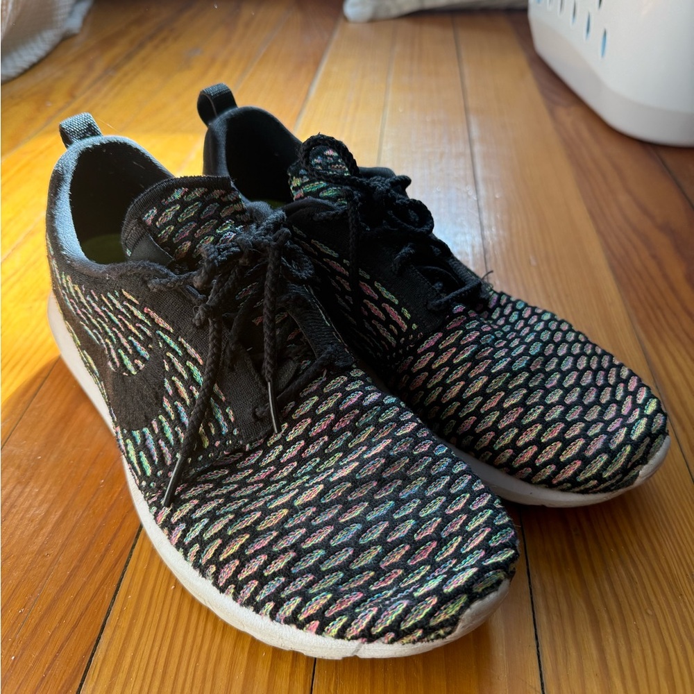Nike Black and Multicolor Knit Sneakers